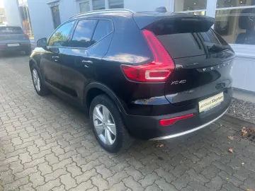 XC40 T2 Automatik Core NAVI GARANTIE