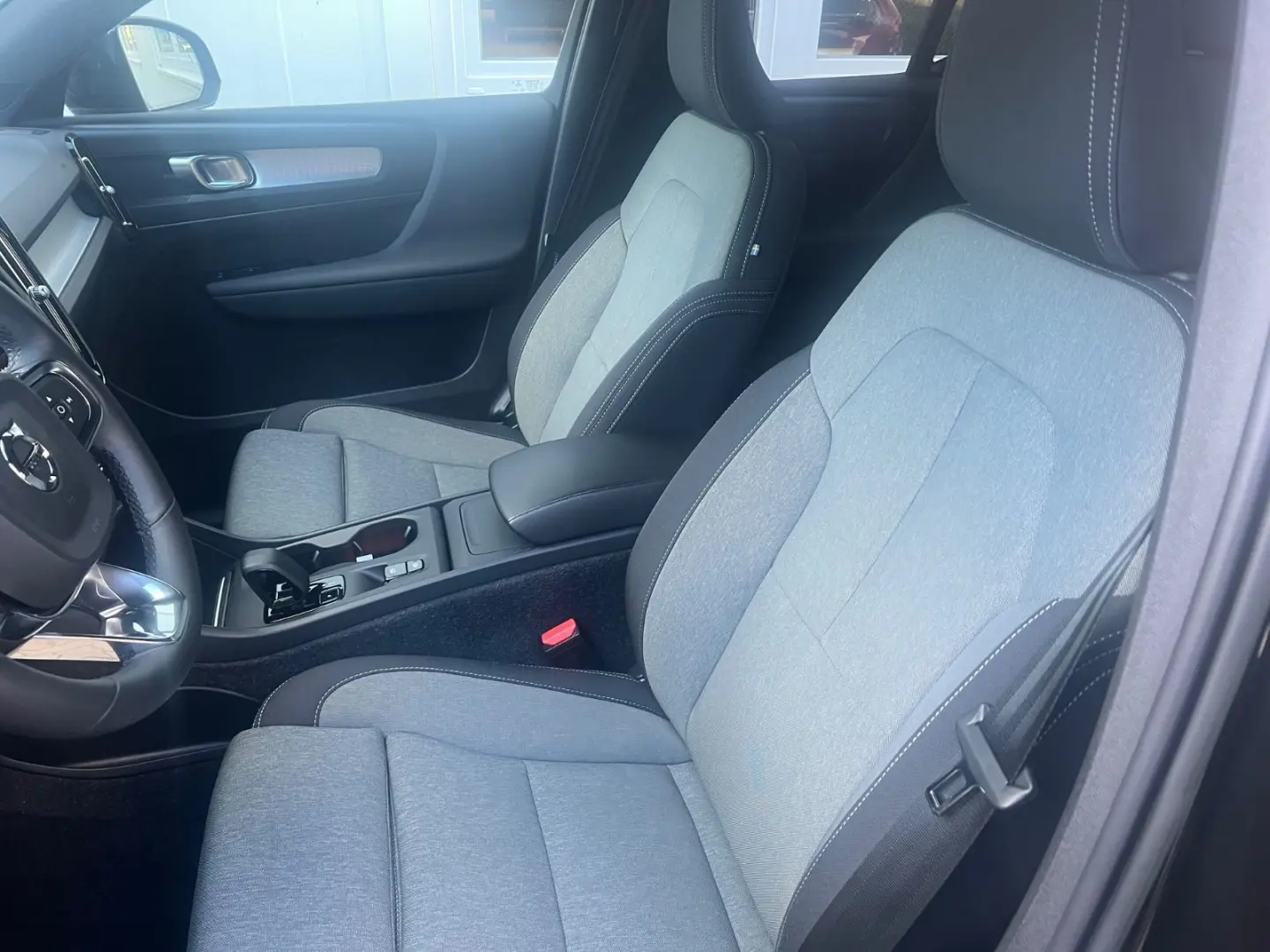 XC40 T2 Automatik Core NAVI GARANTIE
