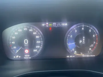 XC40 T2 Automatik Core NAVI GARANTIE