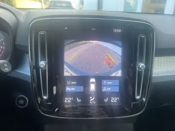 XC40 T2 Automatik Core NAVI GARANTIE