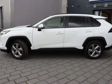 RAV 4 Hybrid 4x2 Team Deutschland AHK Navi Kamer