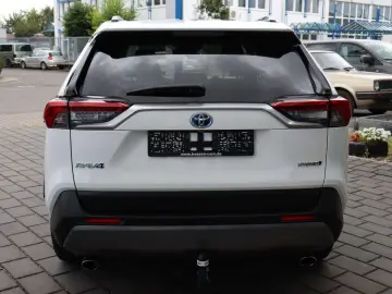 RAV 4 Hybrid 4x2 Team Deutschland AHK Navi Kamer