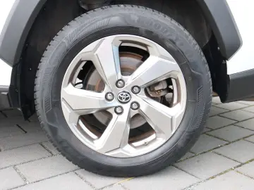 RAV 4 Hybrid 4x2 Team Deutschland AHK Navi Kamer