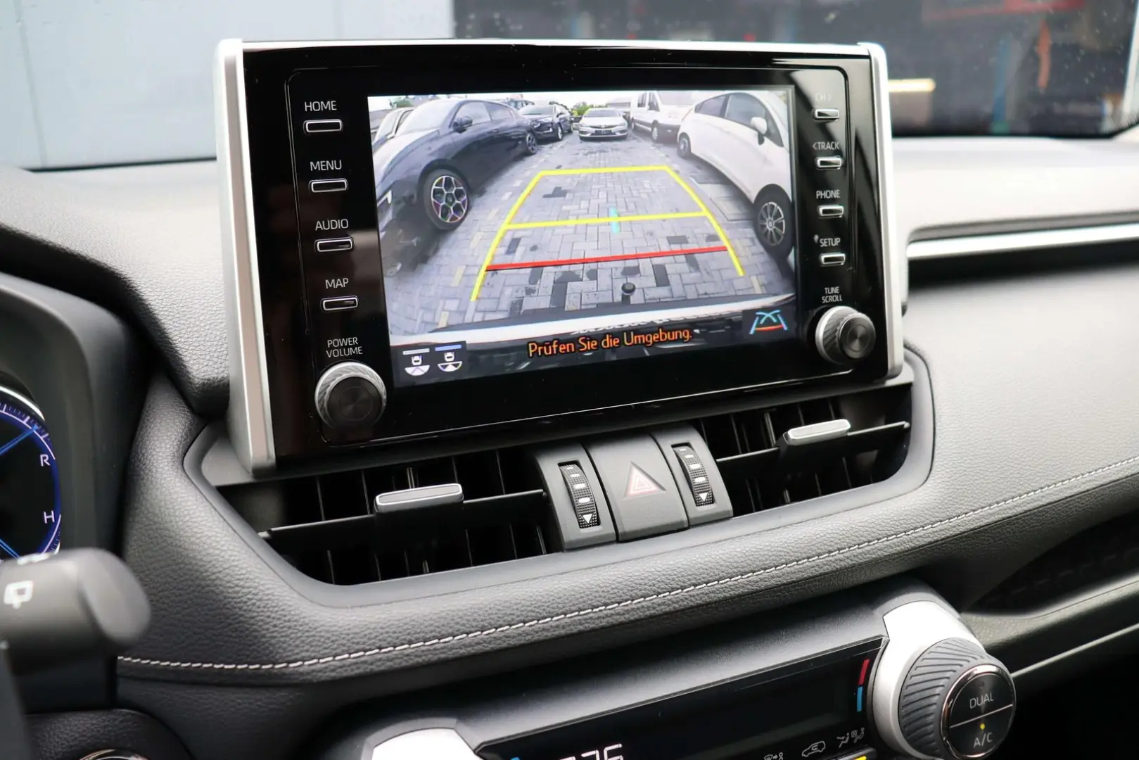 RAV 4 Hybrid 4x2 Team Deutschland AHK Navi Kamer