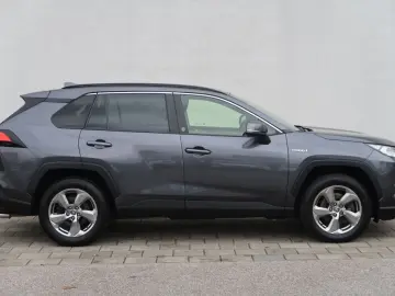 RAV 4 2.5 4x2 Hybrid Team Deutschland