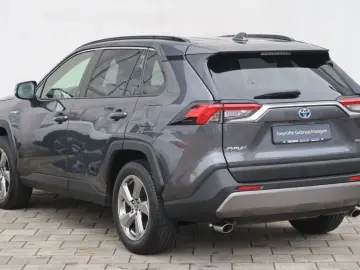 RAV 4 2.5 4x2 Hybrid Team Deutschland