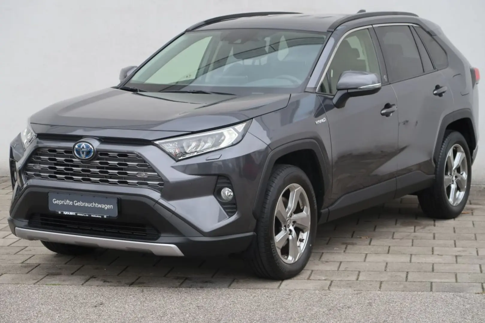 RAV 4 2.5 4x2 Hybrid Team Deutschland