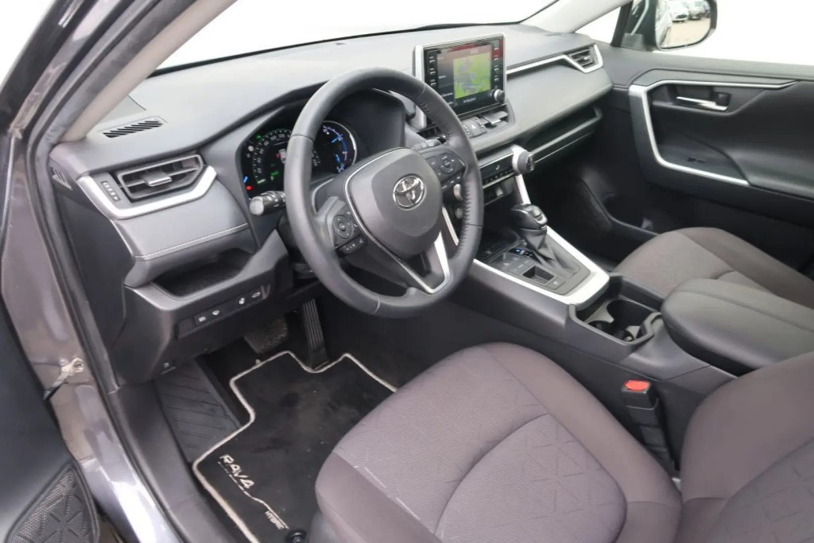 RAV 4 2.5 4x2 Hybrid Team Deutschland