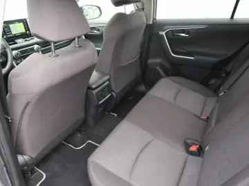 RAV 4 2.5 4x2 Hybrid Team Deutschland
