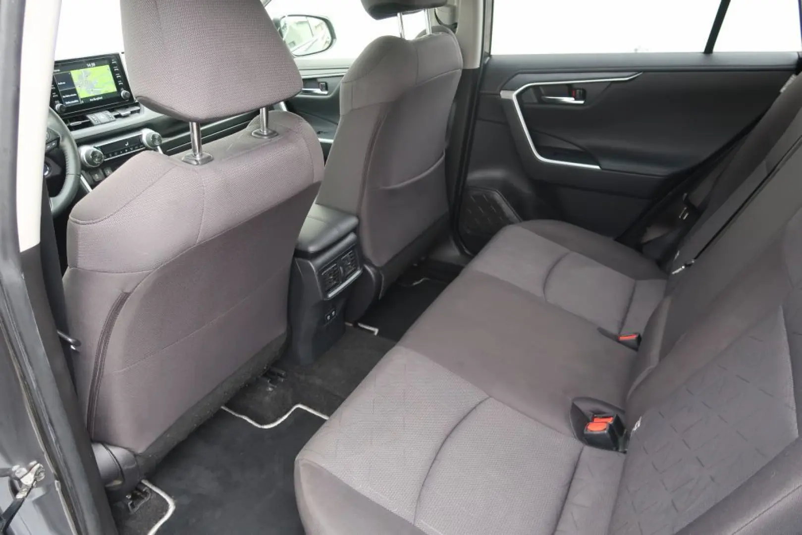RAV 4 2.5 4x2 Hybrid Team Deutschland