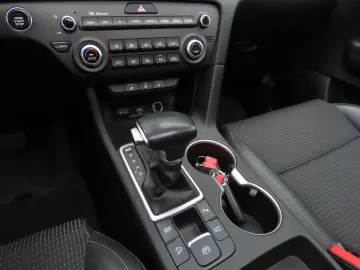 Sportage 1.6 T-GDI Autom. Leder Kamera ACC