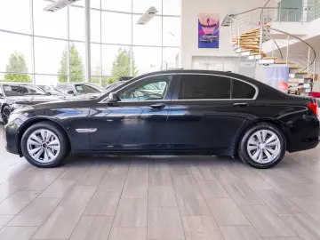 BMW Seria 7 750 Li XDRIVE