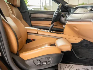 BMW Seria 7 750 Li XDRIVE