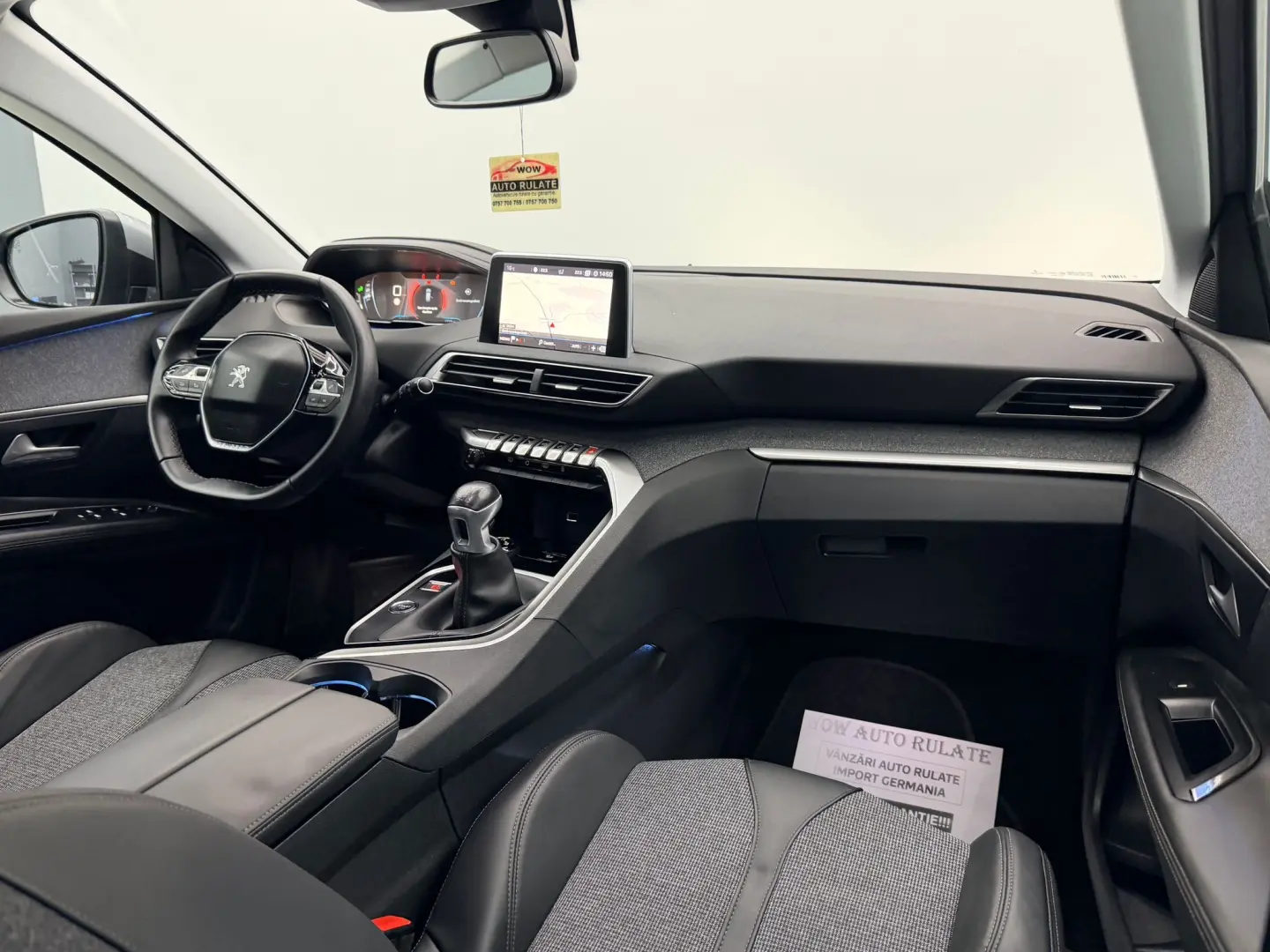 PEUGEOT 3008 2018 1.2I E6