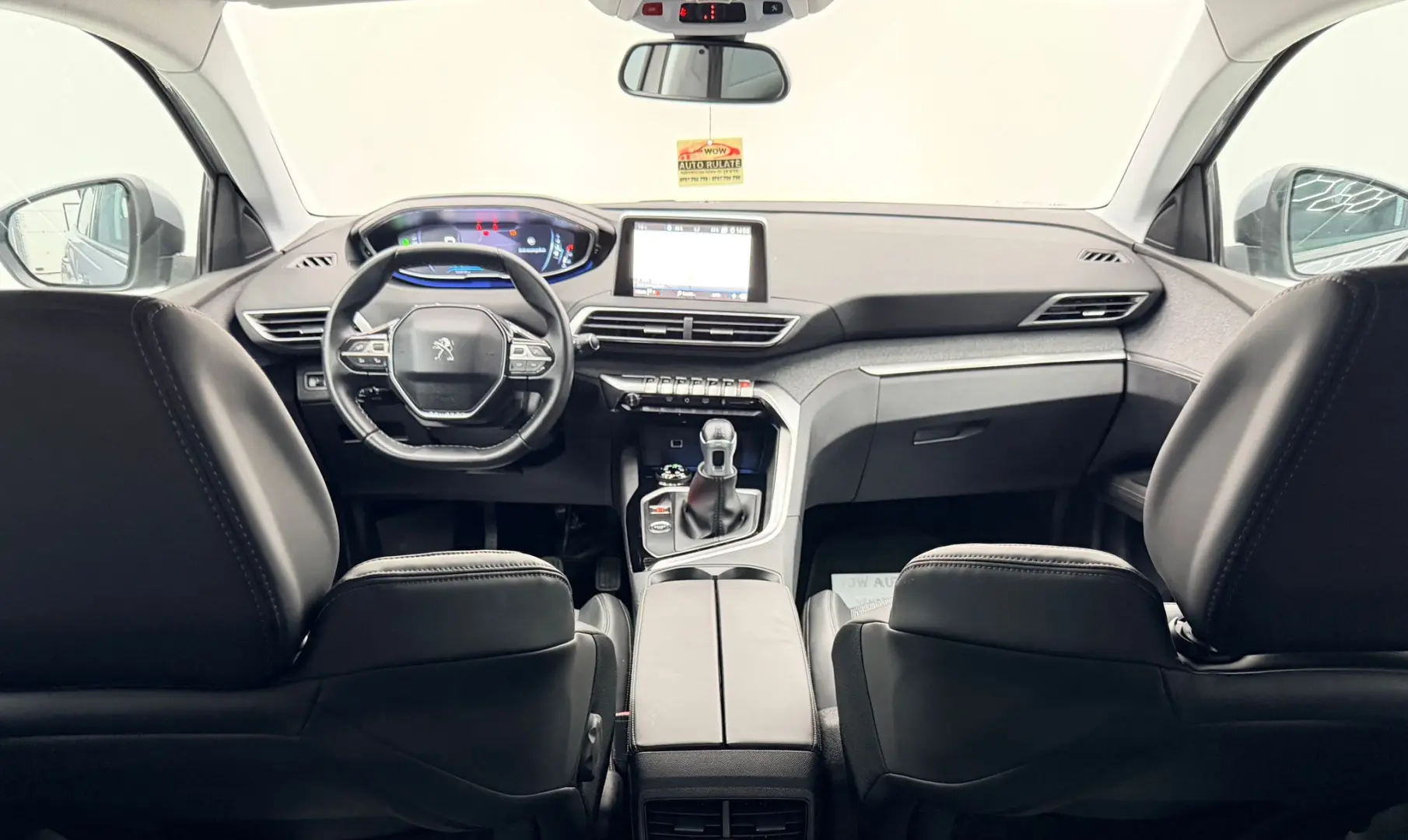 PEUGEOT 3008 2018 1.2I E6