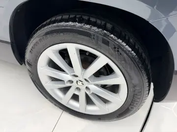 SKODA KAROQ 2018 4x4 E6