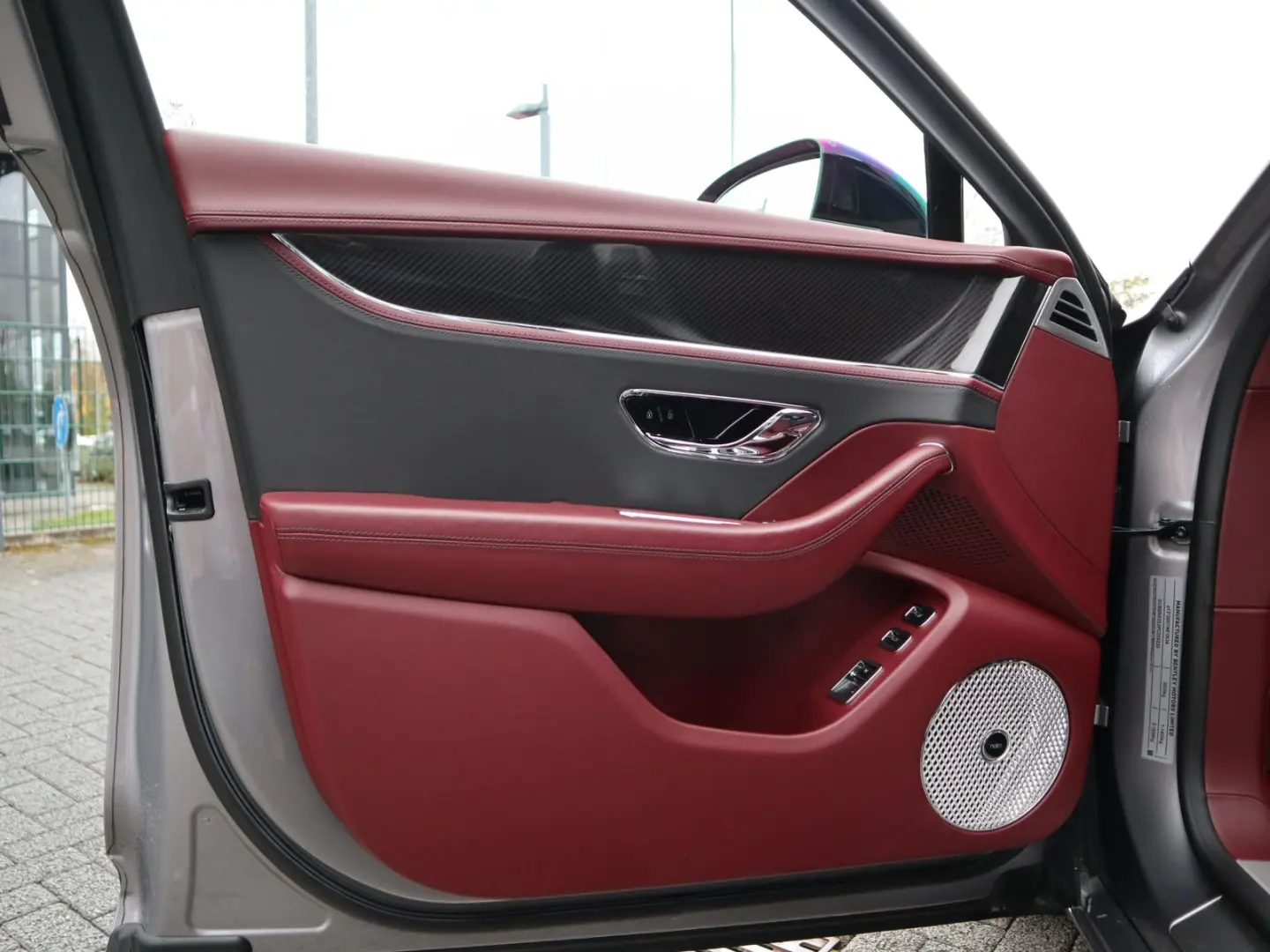 Flying Spur S Hybrid  Leasing mgl. NAIM