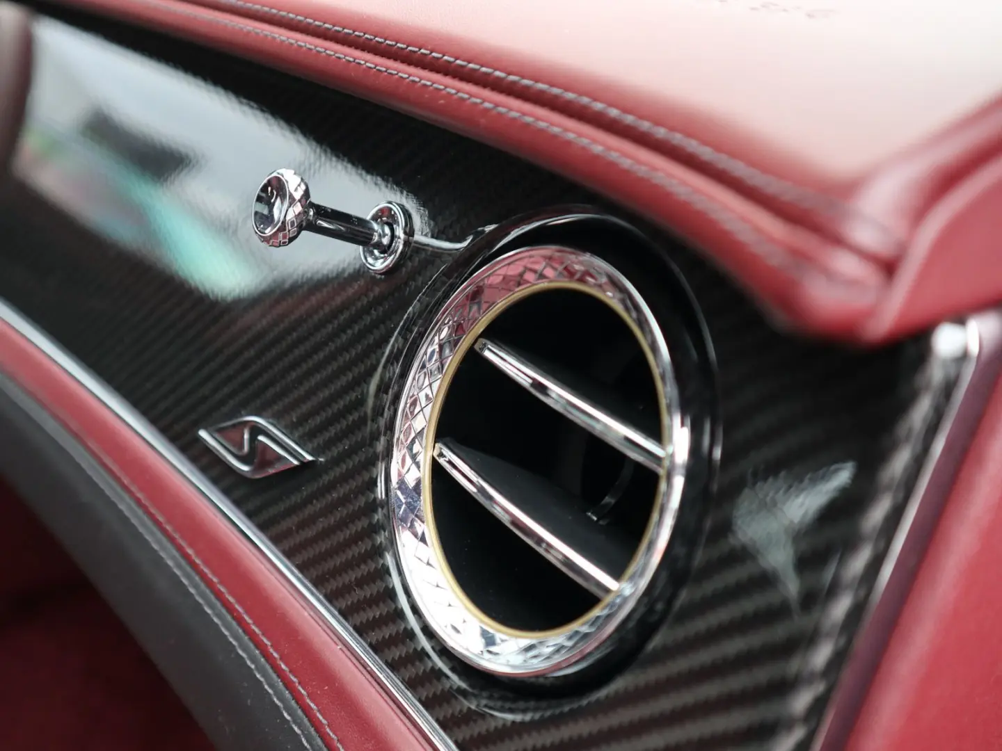 Flying Spur S Hybrid  Leasing mgl. NAIM
