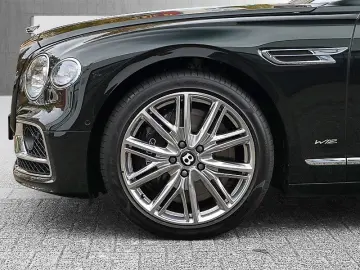 Flying Spur W12  Mulliner Rotating Touring