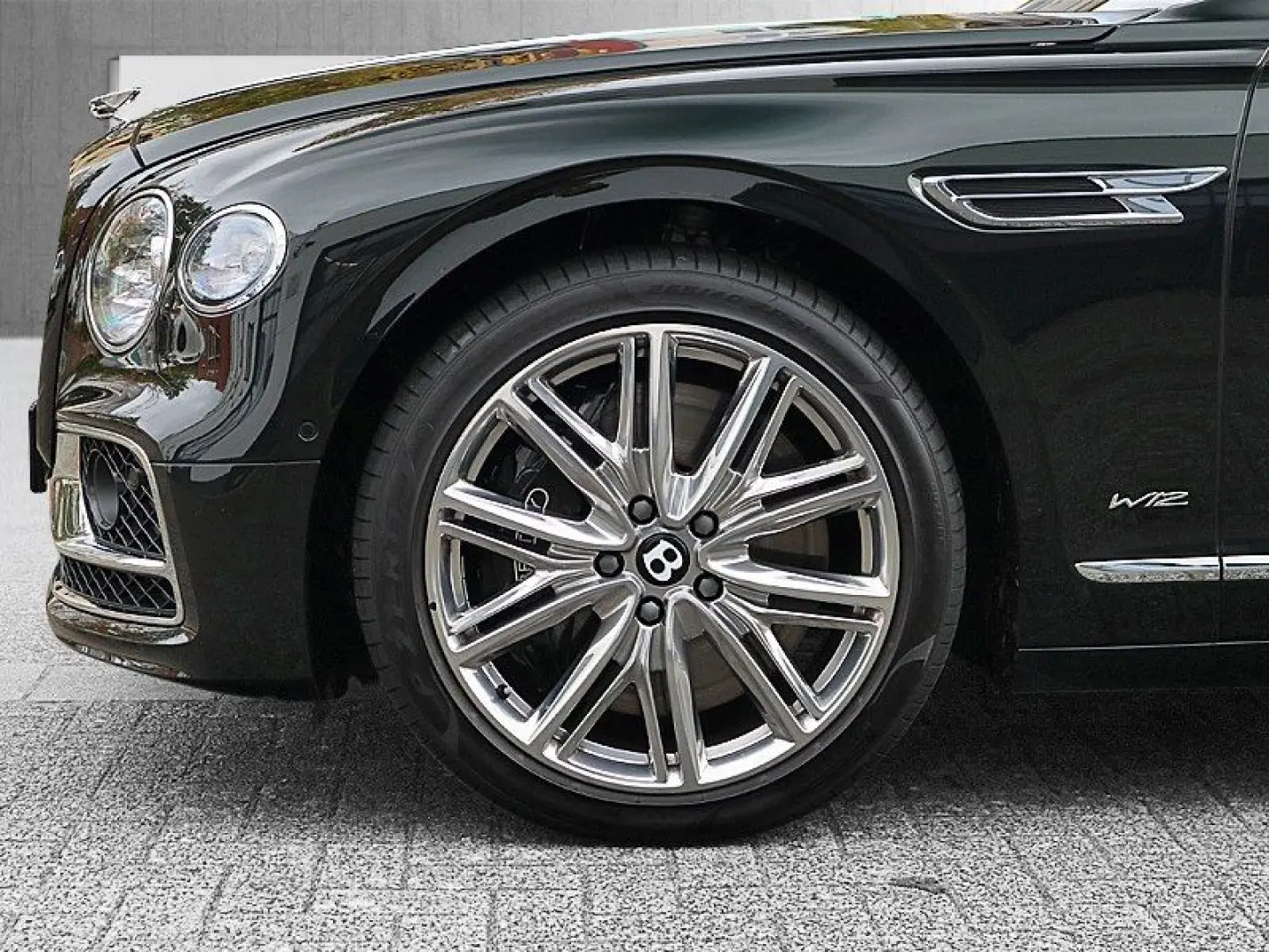 Flying Spur W12  Mulliner Rotating Touring