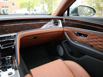 Flying Spur W12  Mulliner Rotating Touring