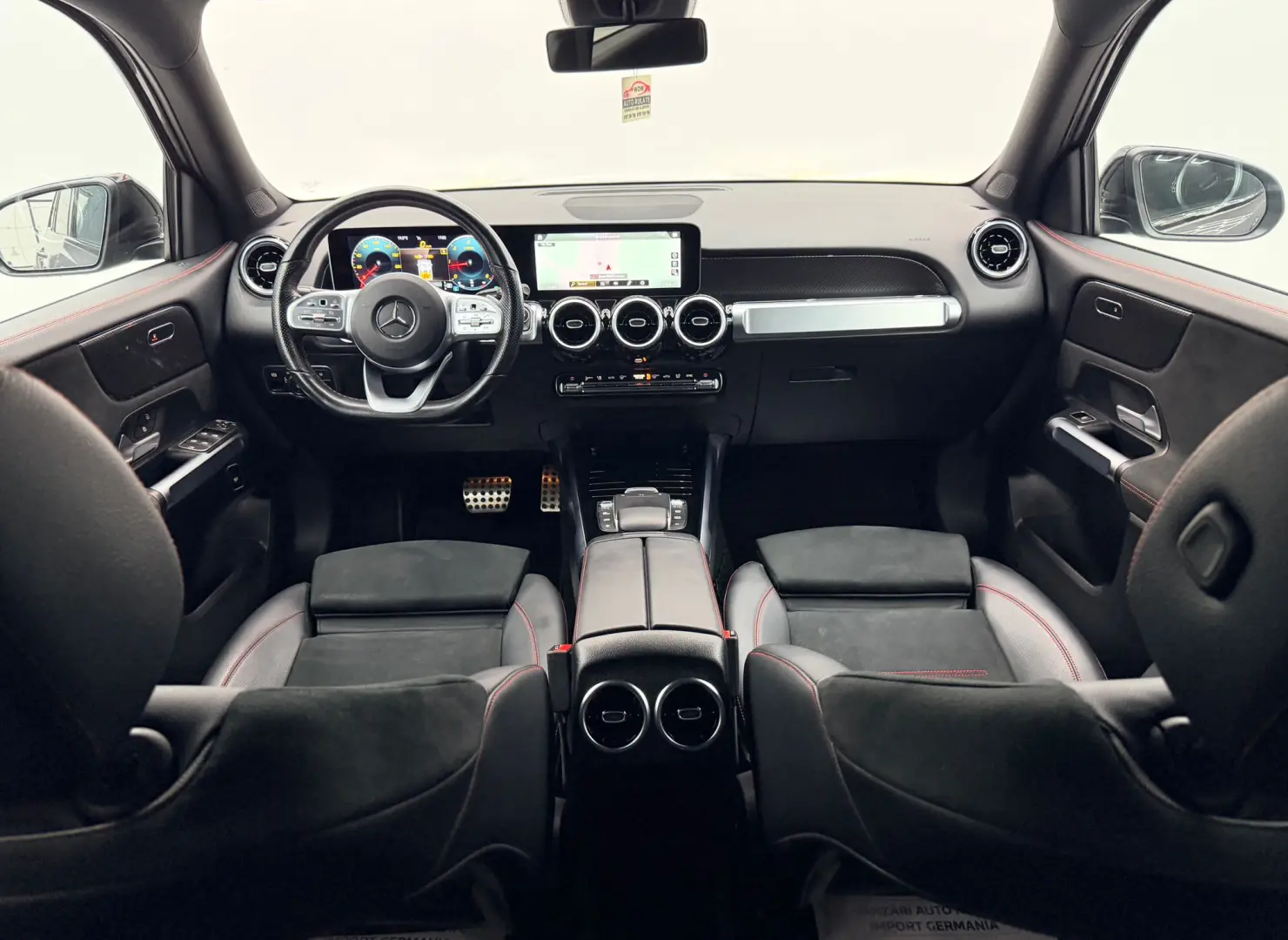 MERCEDES BENZ GLB 180 2020 AMG LINE 2.0D E6