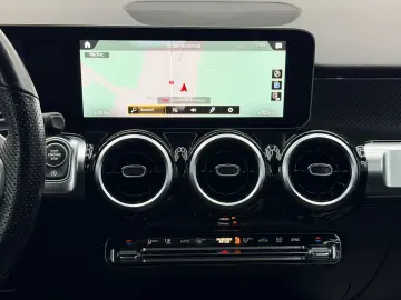 MERCEDES BENZ GLB 180 2020 AMG LINE 2.0D E6