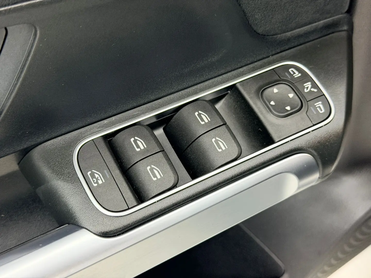 MERCEDES BENZ GLB 180 2020 AMG LINE 2.0D E6