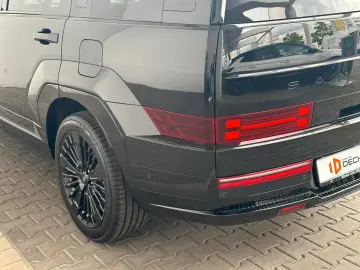 Santa FE MY25 Blackline