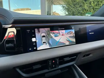 Macan Electric 4 HUD KLIMASITZE PANO MATRIX BOSE