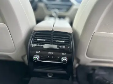 BMW Seria 5 540i xDrive AT