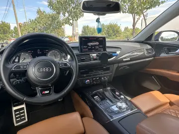 Audi S7