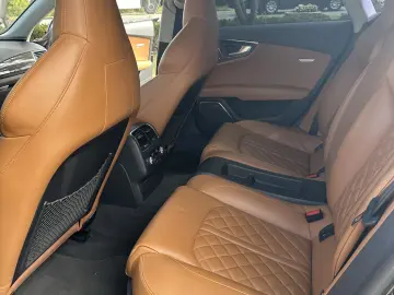 Audi S7