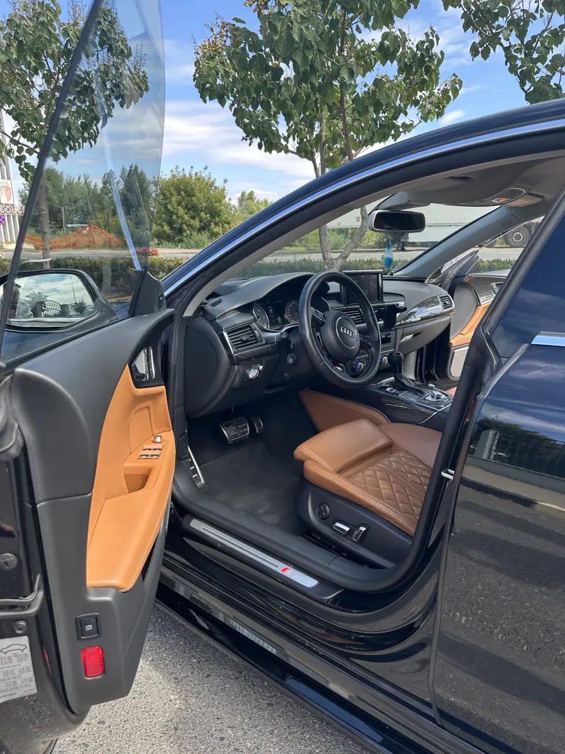 Audi S7