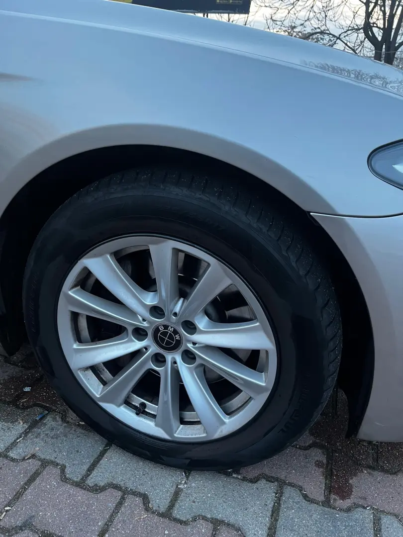 BMW 525