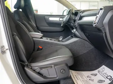 Volvo XC 40 2.0 D3 Automat  Momentum Pro