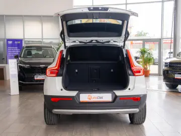 Volvo XC 40 2.0 D3 Automat  Momentum Pro