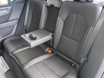 Volvo XC 40 2.0 D3 Automat  Momentum Pro