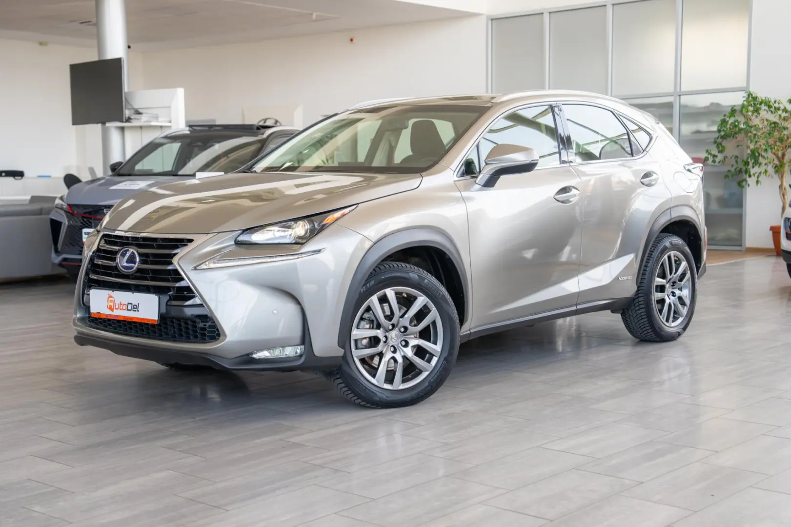 Lexus NX 300h Hybrid e-CVT