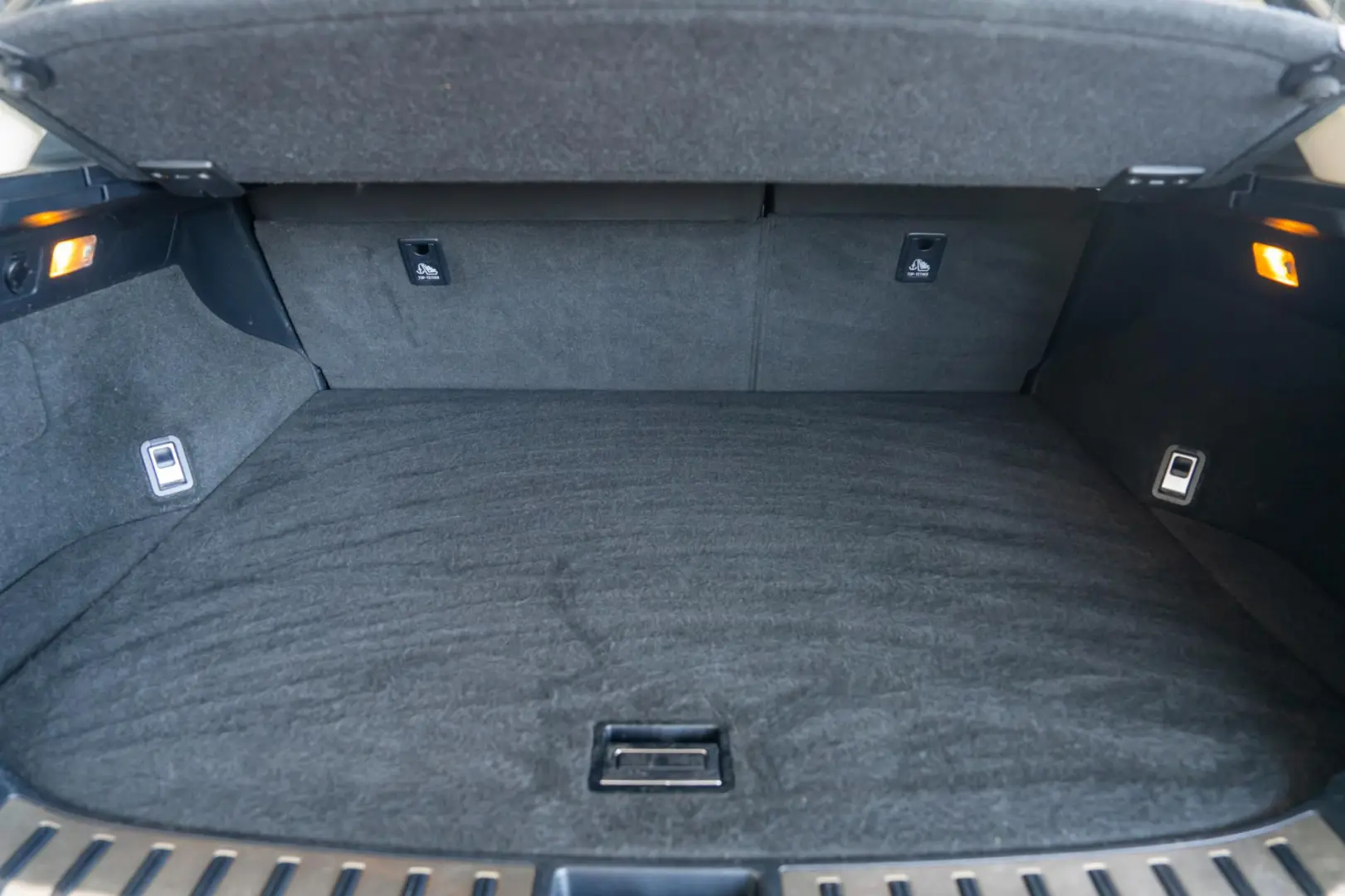 Lexus NX 300h Hybrid e-CVT