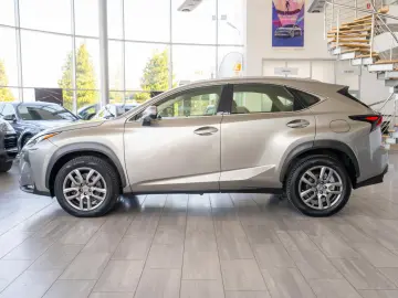 Lexus NX 300h Hybrid e-CVT