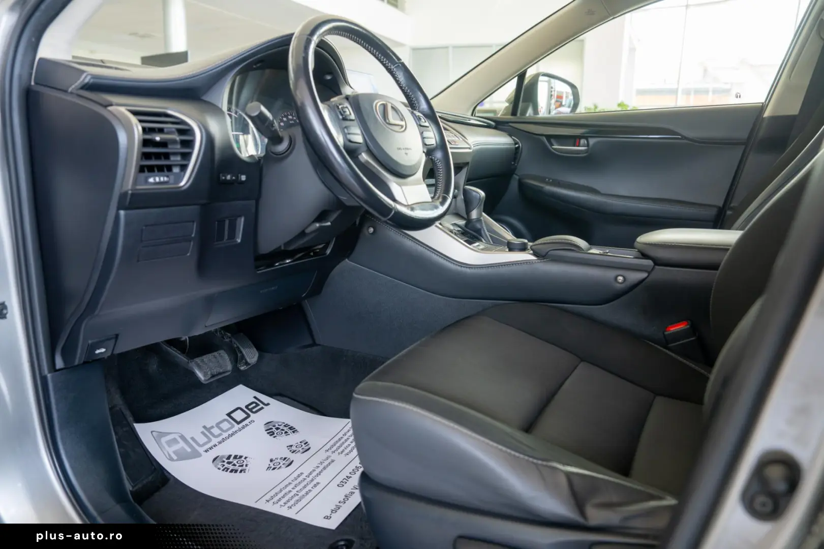 Lexus NX 300h Hybrid e-CVT