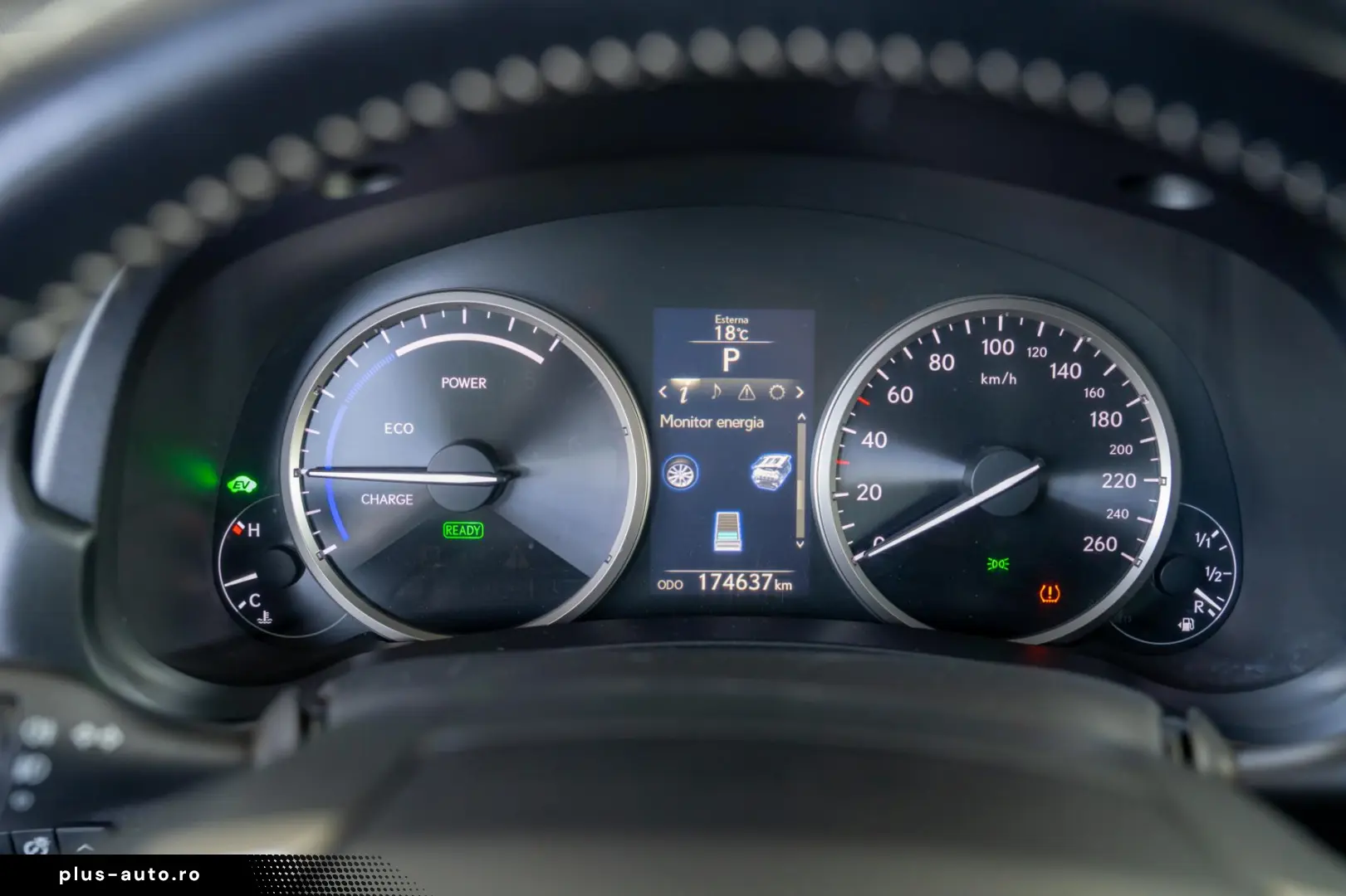 Lexus NX 300h Hybrid e-CVT