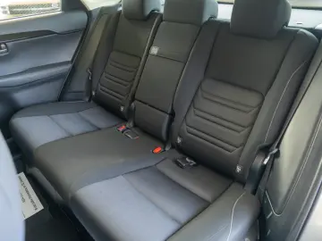 Lexus NX 300h Hybrid e-CVT