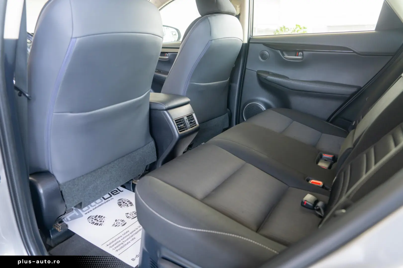 Lexus NX 300h Hybrid e-CVT