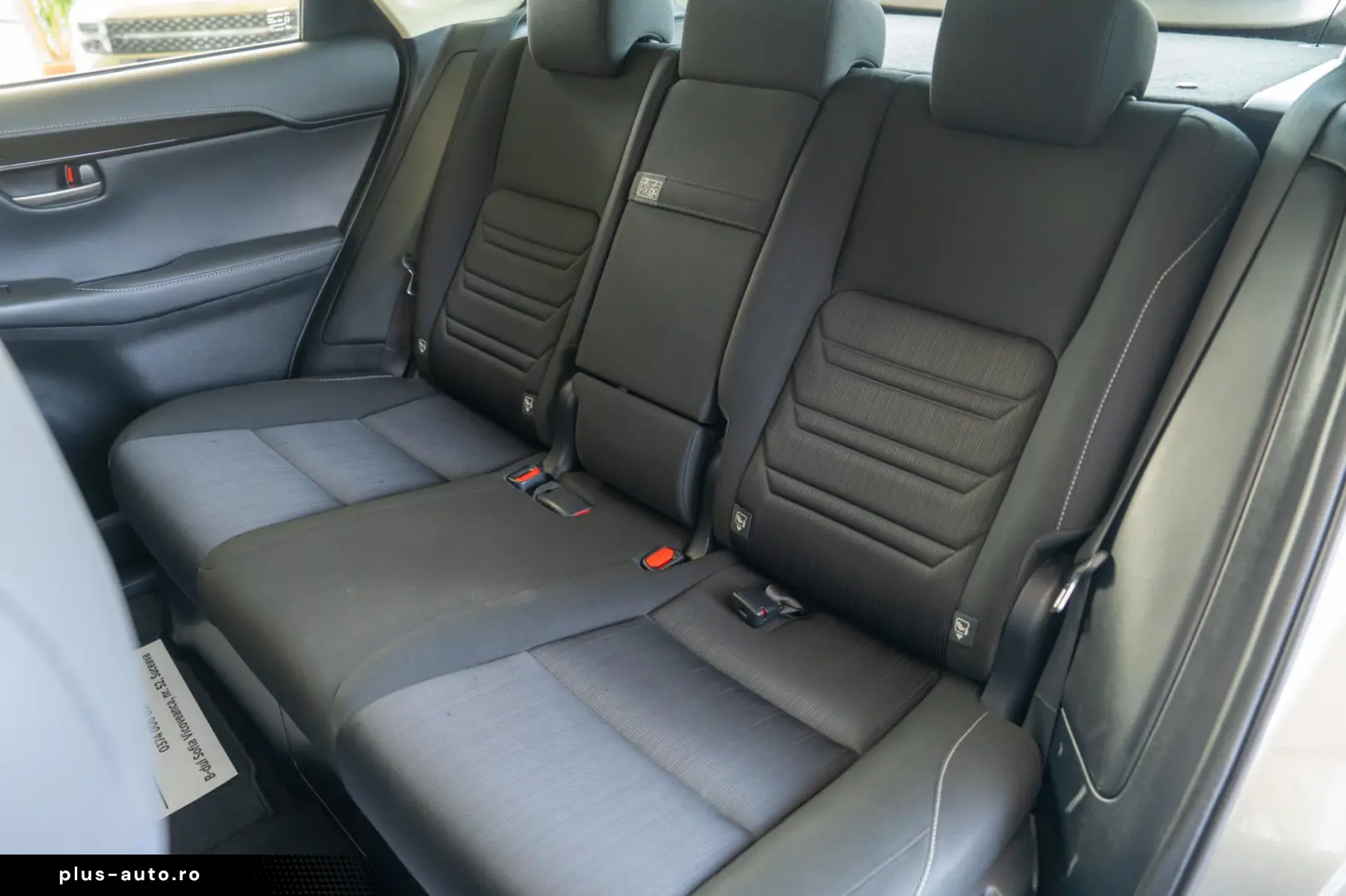 Lexus NX 300h Hybrid e-CVT