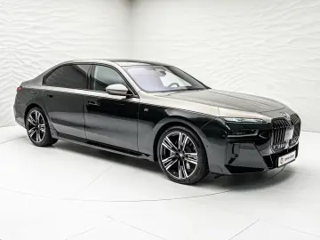 BMW 740d xDrive   2 culori