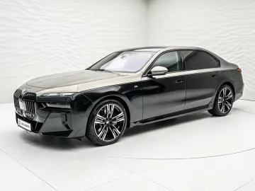 BMW 740d xDrive   2 culori