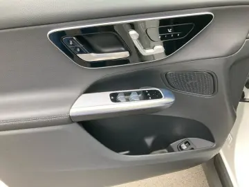 GLC 300 e 4M Coupé Avantgarde Pano-SD Distronic