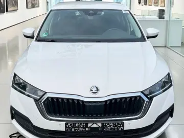 Octavia Lim. Ambition iV